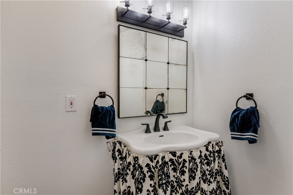 735 Ultimo Avenue Long Beach, CA 90804 - Photo 45 of 47