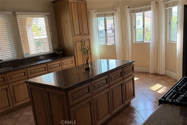 $7,000 | 507 Grove Place, Glendale, CA 91206