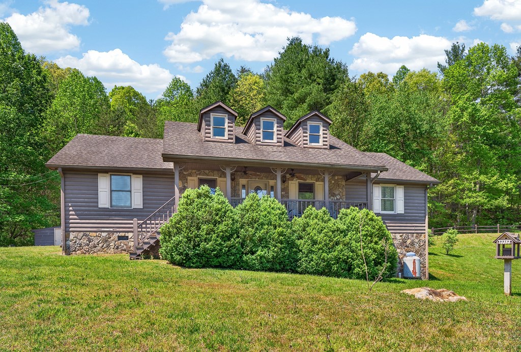 353 Sunrise Road Blue Ridge, GA 30513 - Photo 7 of 101