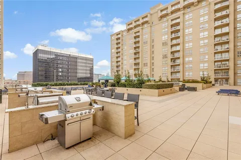 $1,900 | 3225 Turtle Creek Boulevard, Unit 332, Dallas, TX 75219