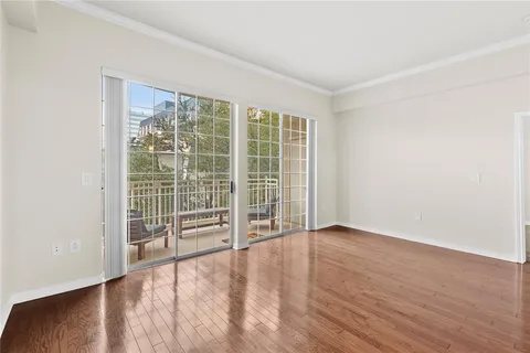 $1,900 | 3225 Turtle Creek Boulevard, Unit 332, Dallas, TX 75219