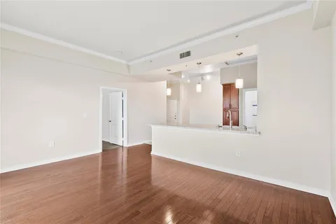 $1,900 | 3225 Turtle Creek Boulevard, Unit 332, Dallas, TX 75219