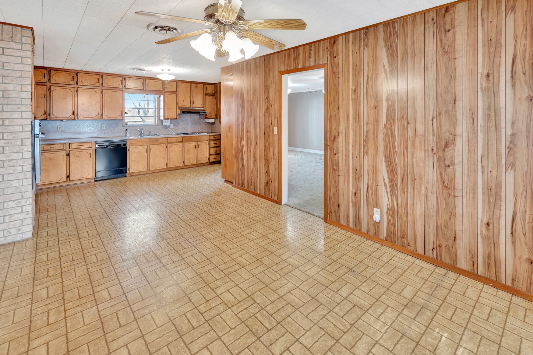 1840 Loop 522 Ganado, TX 77962 - Photo 11 of 44