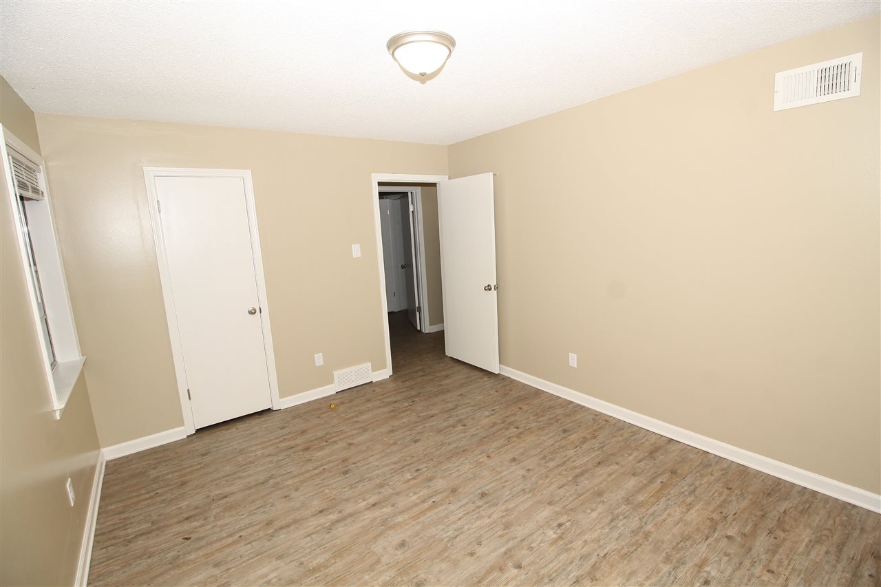 3470 Covington Way Memphis, TN 38128 - Photo 7 of 10