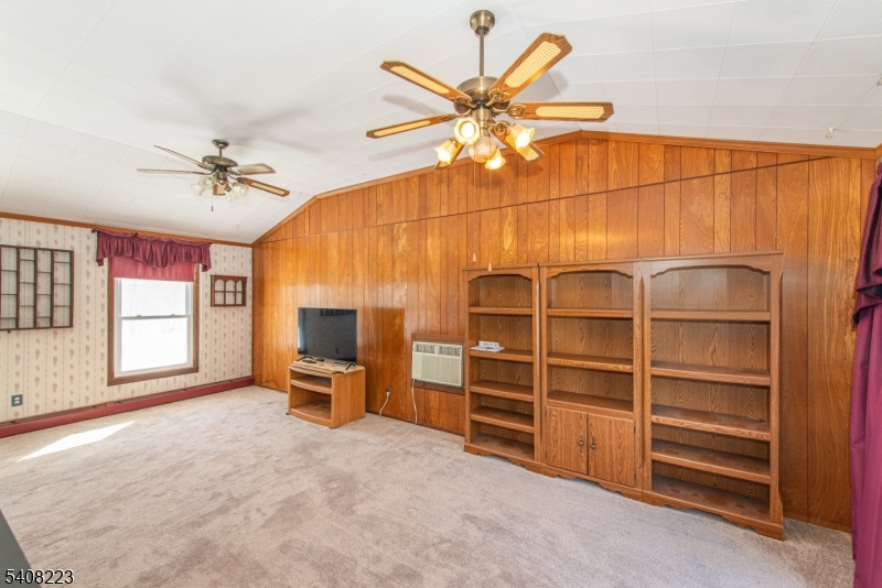 643 County Road 517 Vernon, NJ 07461 - Photo 7 of 26