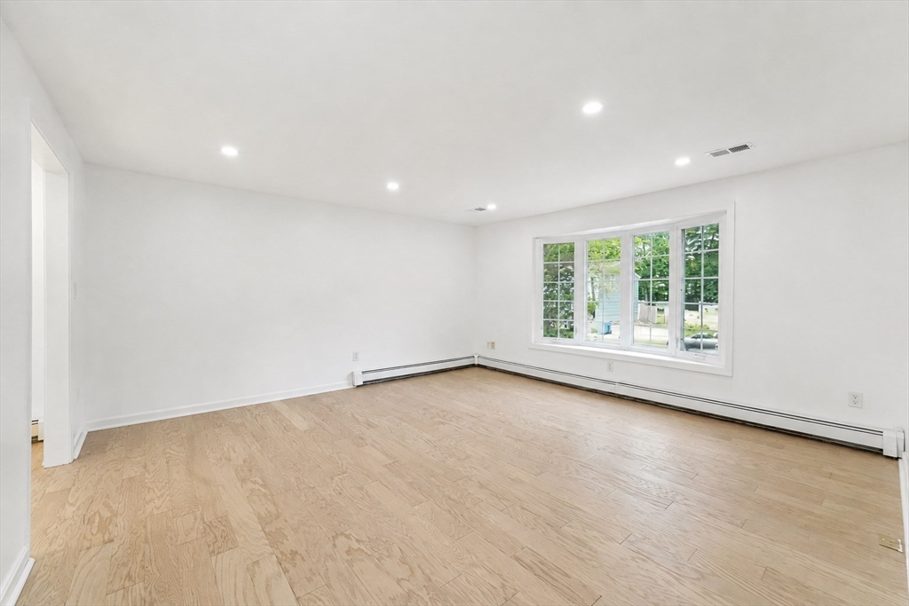 9 East Alden Avenue Randolph, MA 02368 - Photo 7 of 32 Gallery Image 7