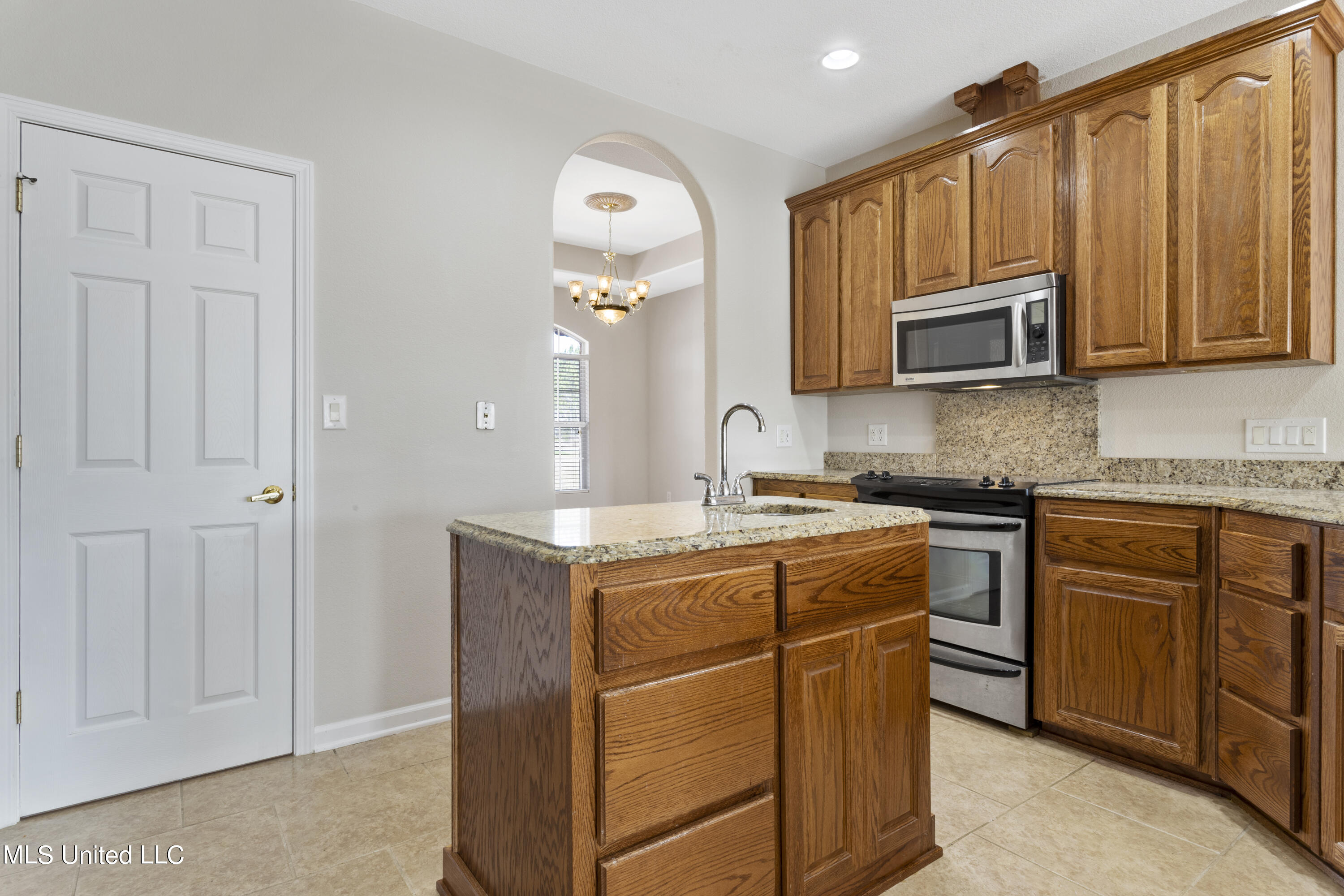 15221 Parker Road Biloxi, MS 39532 - Photo 12 of 34 012