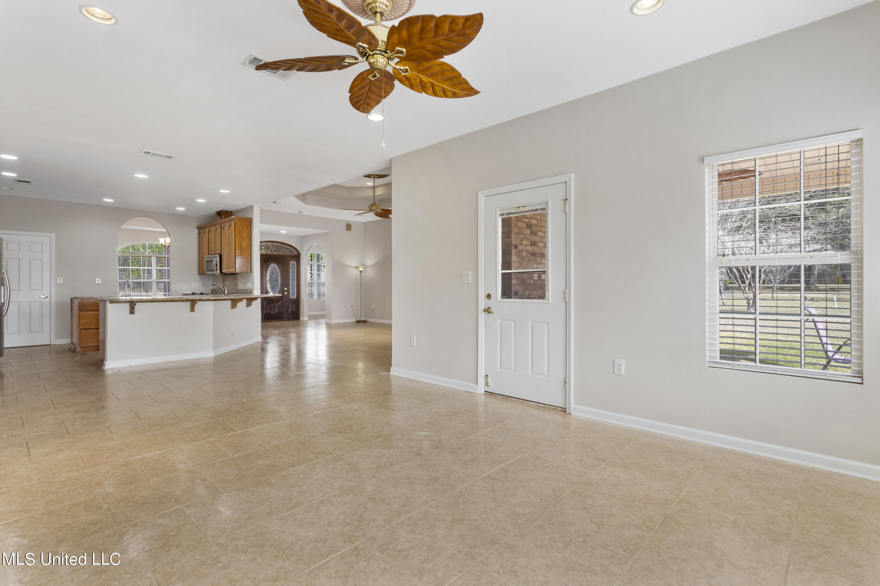 15221 Parker Road Biloxi, MS 39532 - Photo 15 of 34 015