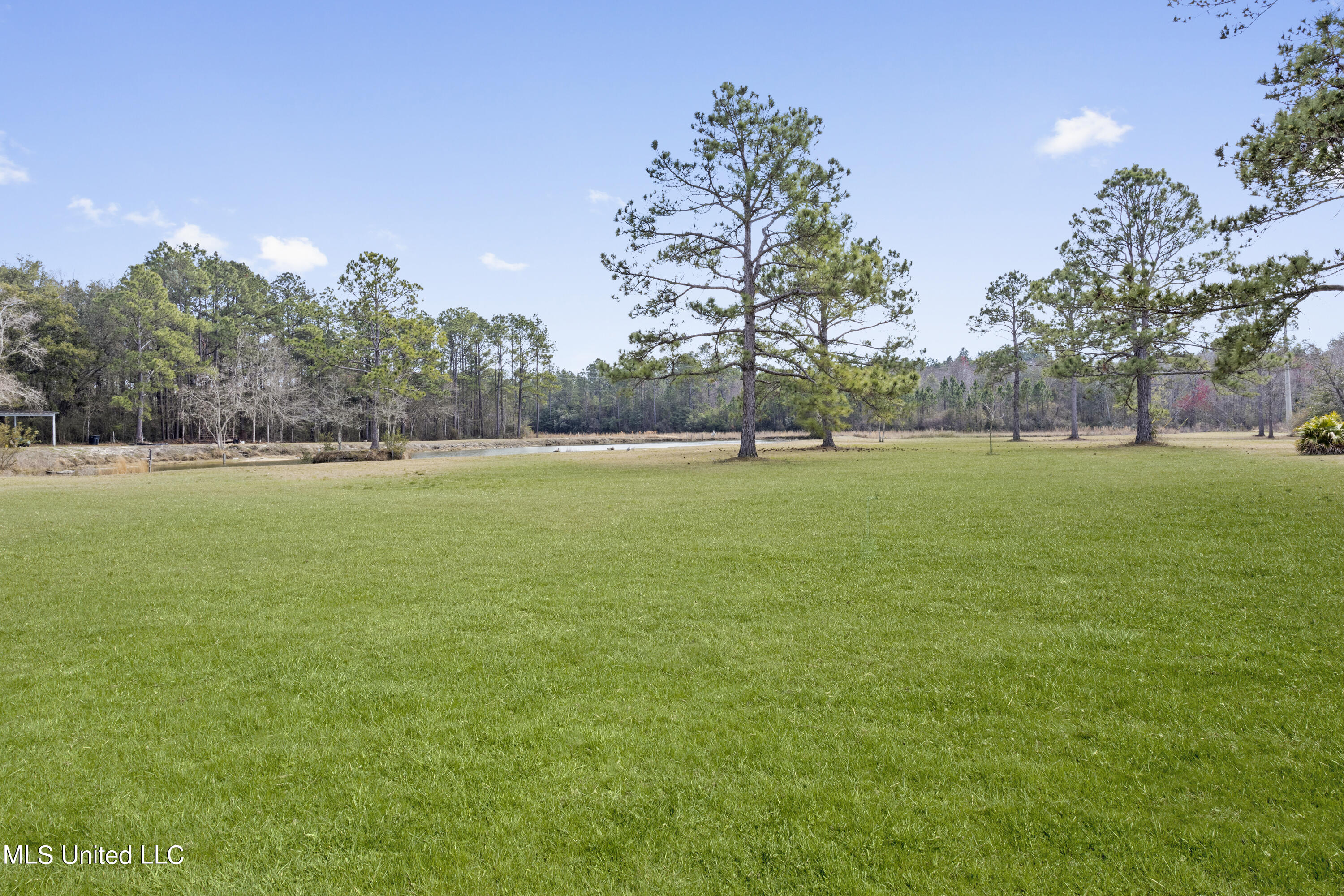 15221 Parker Road Biloxi, MS 39532 - Photo 33 of 34 033