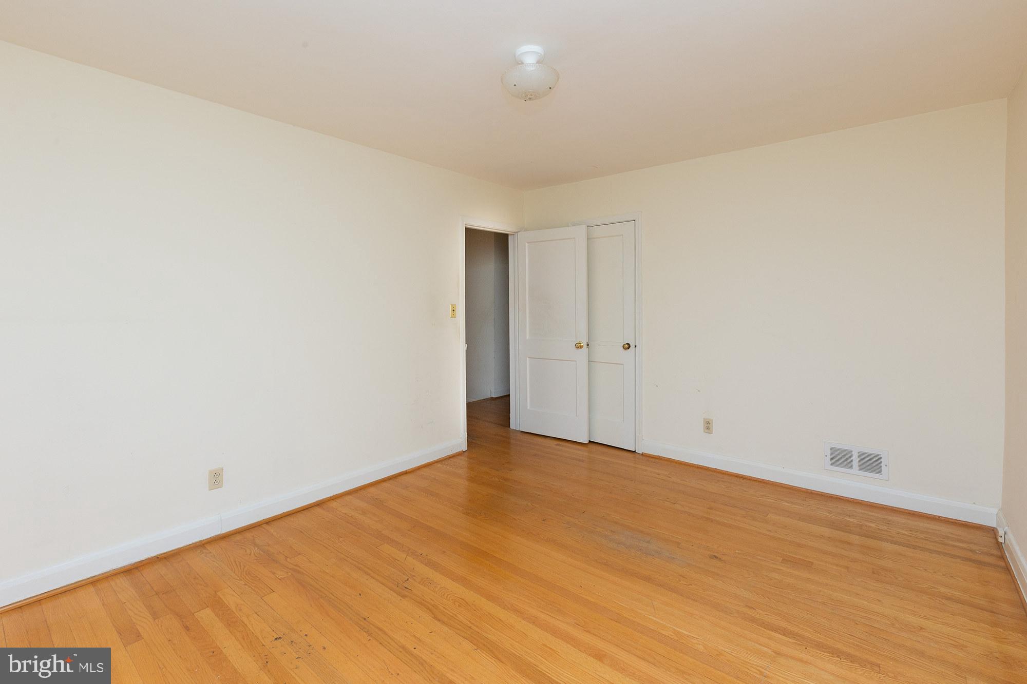 119 Brandon Road Baltimore, MD 21212 - Photo 7 of 15 Bedroom 1