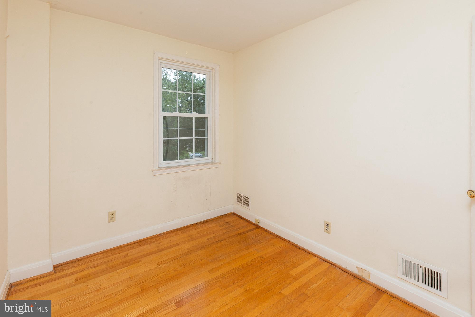 119 Brandon Road Baltimore, MD 21212 - Photo 9 of 15 Bedroom 3