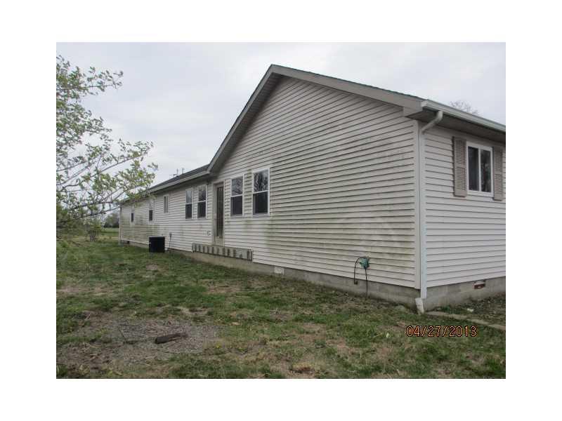 6594 Colfax Manson Road Colfax, IN 46035 - Photo 2 of 18 Gallery Image 2