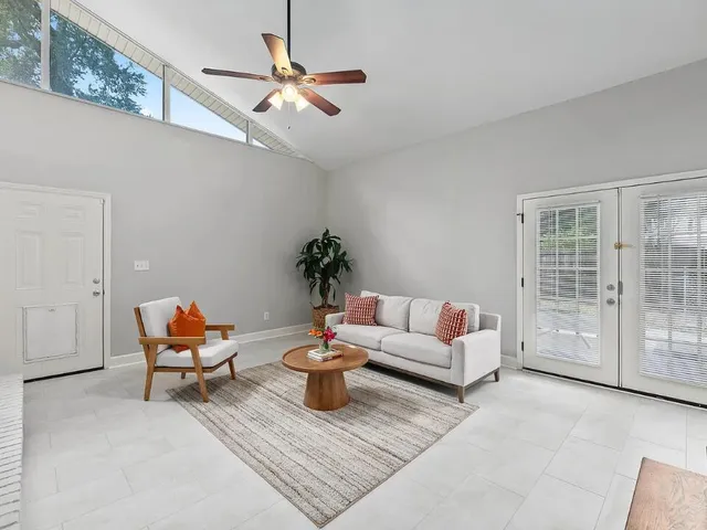 $339,900 | 7623 Hillandale Road, North Charleston, SC 29420