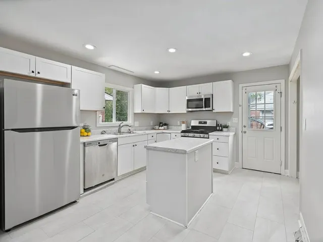 $339,900 | 7623 Hillandale Road, North Charleston, SC 29420