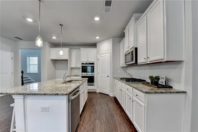 $2,500 | 2017 Yvette Way, Braselton, GA 30517