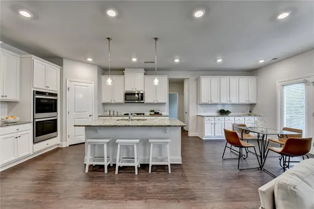 $2,500 | 2017 Yvette Way, Braselton, GA 30517