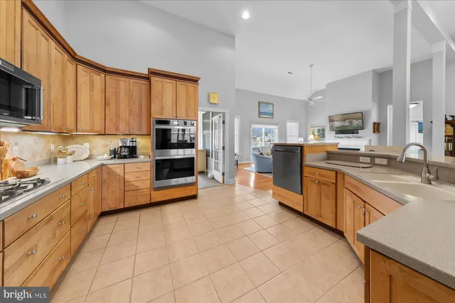 $1,100,000 | 126 East Buckingham Drive, Rehoboth Beach, DE 19971