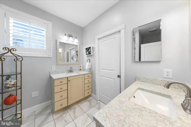 $1,100,000 | 126 East Buckingham Drive, Rehoboth Beach, DE 19971