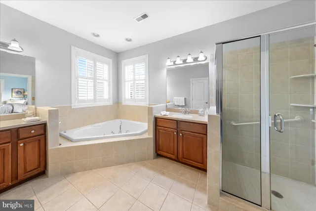 $1,100,000 | 126 East Buckingham Drive, Rehoboth Beach, DE 19971