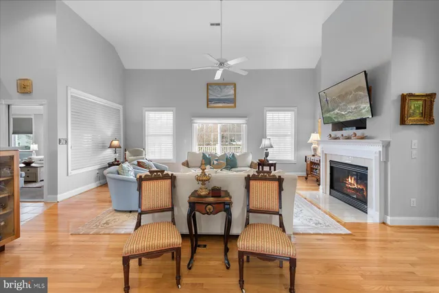 $1,100,000 | 126 East Buckingham Drive, Rehoboth Beach, DE 19971
