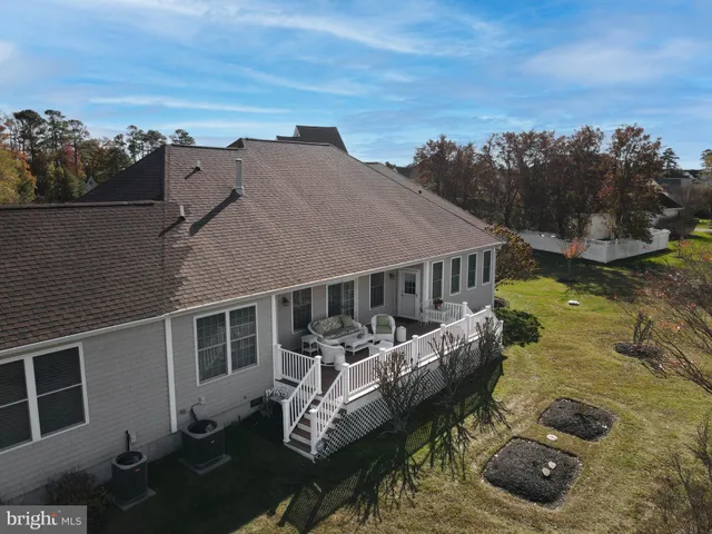 $1,100,000 | 126 East Buckingham Drive, Rehoboth Beach, DE 19971
