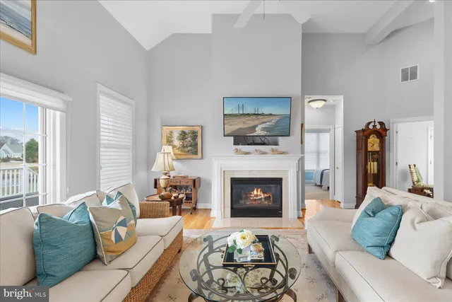 $1,100,000 | 126 East Buckingham Drive, Rehoboth Beach, DE 19971