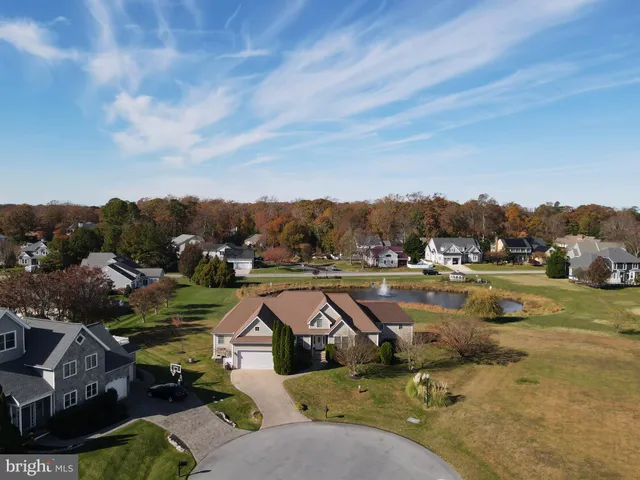 $1,100,000 | 126 East Buckingham Drive, Rehoboth Beach, DE 19971