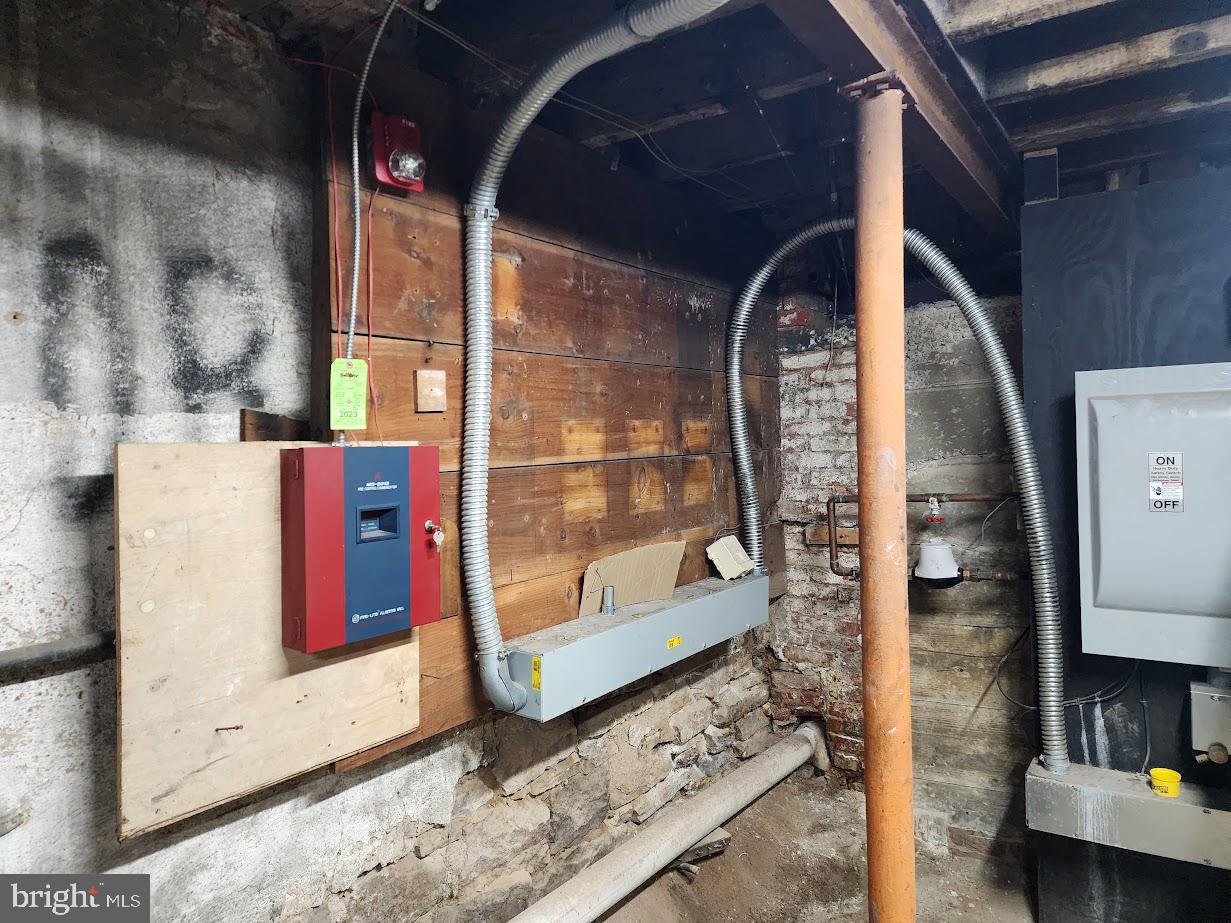 9 East State Street Trenton, NJ 08608 - Photo 17 of 29 a view of sitting area