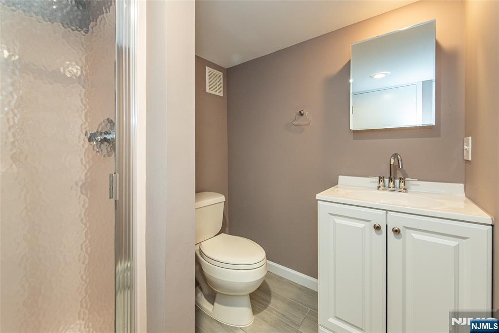 345 Bowden Road Cedar Grove, NJ 07009 - Photo 39 of 43 Gallery Image 39