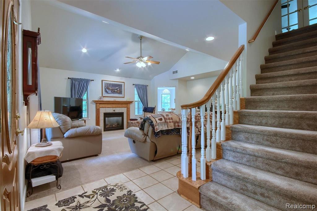 29098 Crawford Road Romulus, MI 48174 - Photo 7 of 38