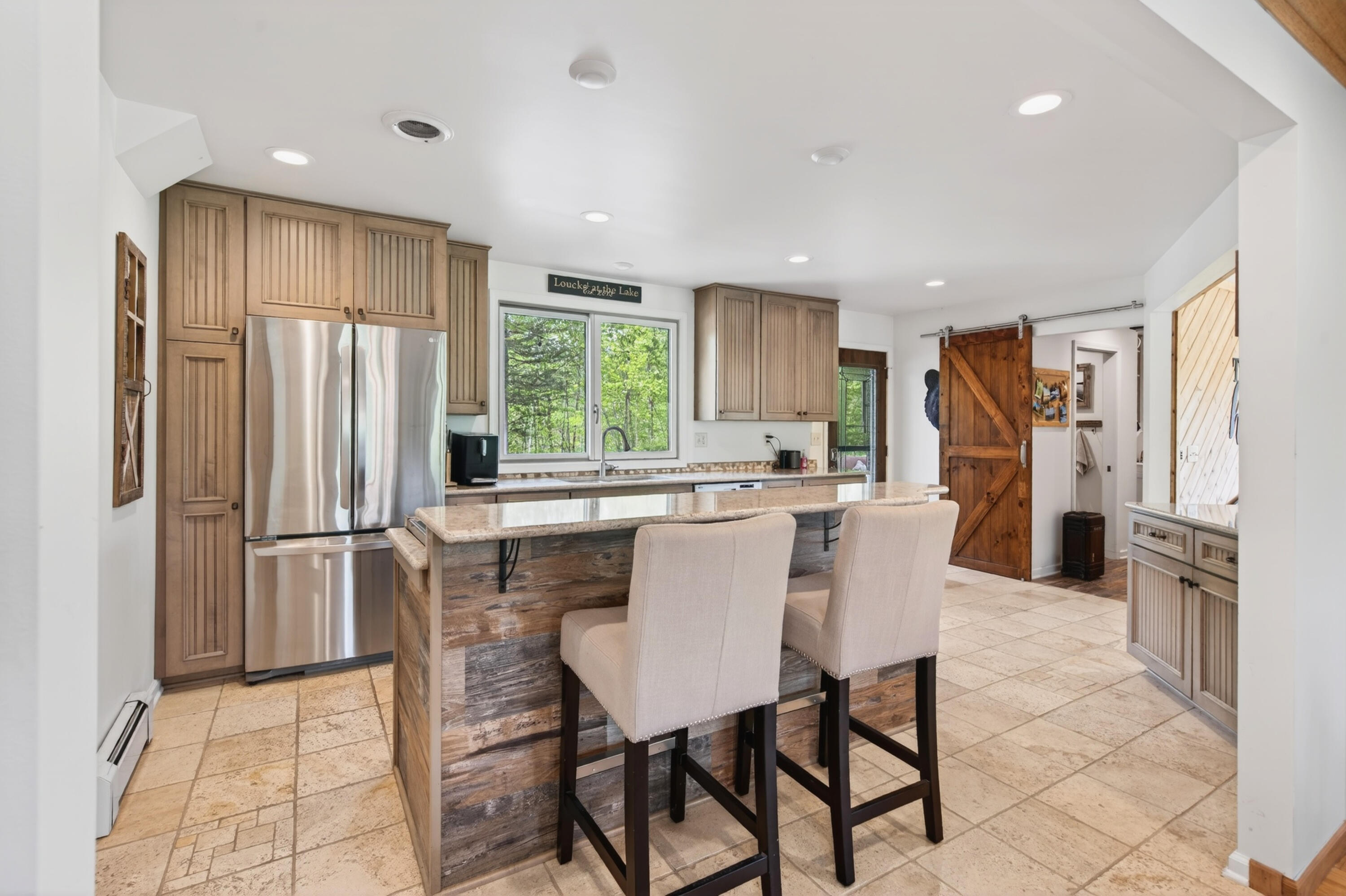 6215 Riesch Road West Bend, WI 53095 - Photo 4 of 66 DSC03190