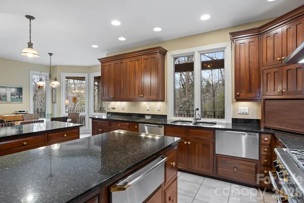 $1,495,000 | 175 Overlook Drive, Flat Rock, NC 28731