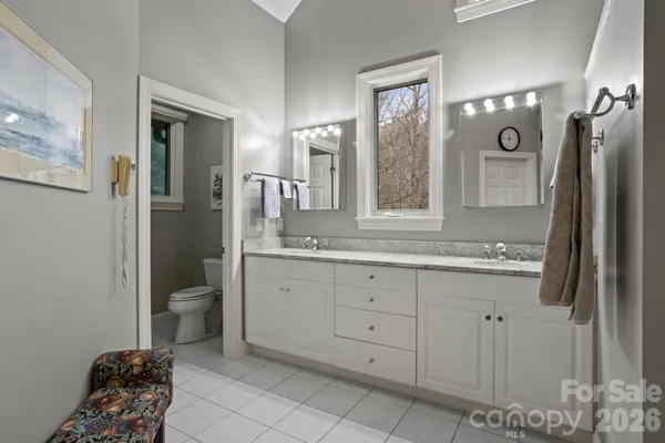 $1,495,000 | 175 Overlook Drive, Flat Rock, NC 28731