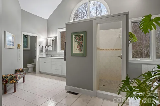 $1,660,000 | 175 Overlook Drive, Flat Rock, NC 28731