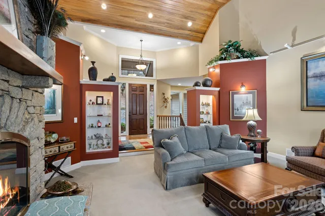 $1,660,000 | 175 Overlook Drive, Flat Rock, NC 28731