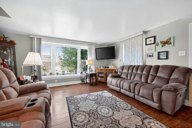 $360,000 | 3526 Fitler Street, Philadelphia, PA 19114