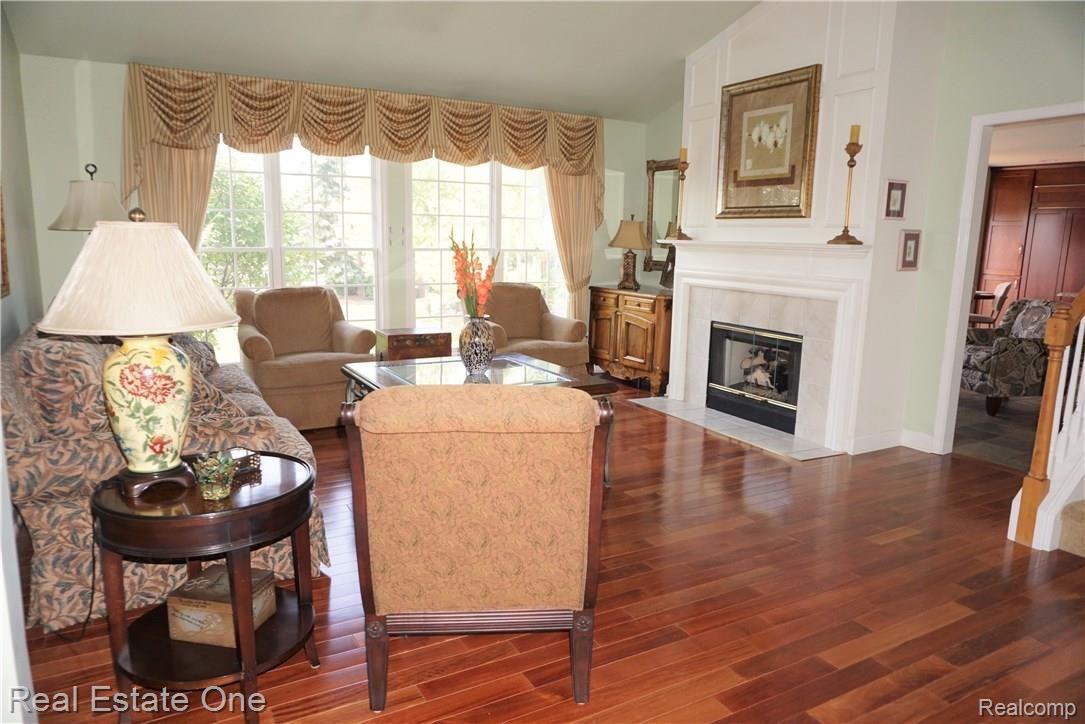 1859 Ring Neck Drive Rochester, MI 48307 - Photo 18 of 40 DSC06242 (2).JPG