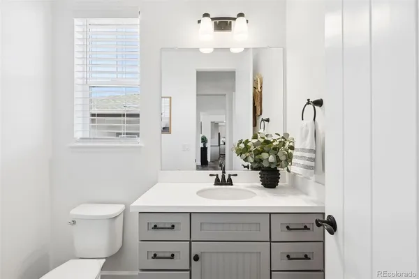 $975,000 | 25171 East Nova Place, Aurora, CO 80016