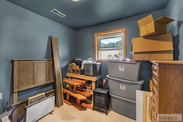 $219,999 | 366 North Water Street, Arco, ID 83213