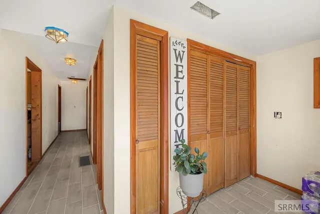 $219,999 | 366 North Water Street, Arco, ID 83213