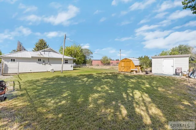 $219,999 | 366 North Water Street, Arco, ID 83213