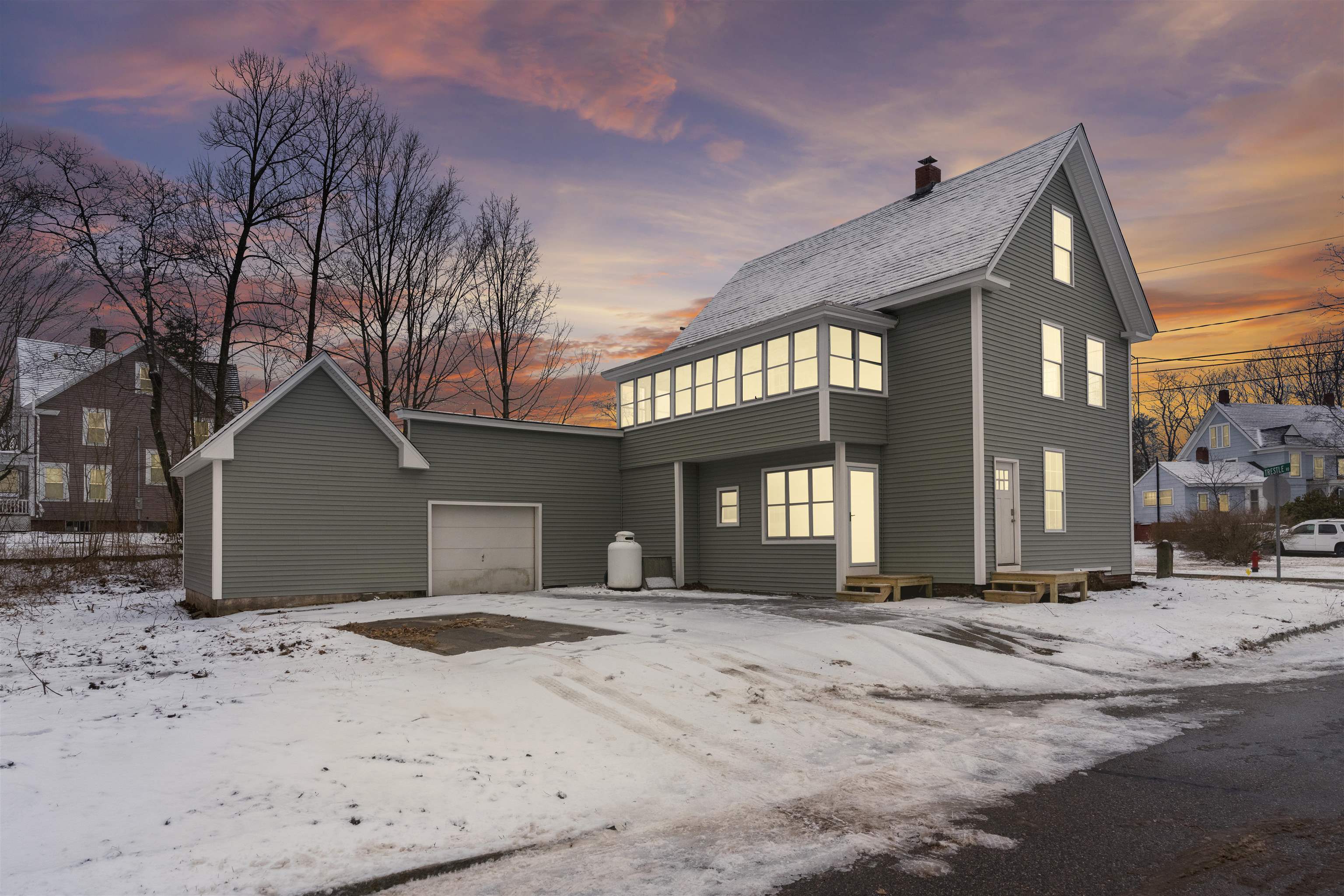 42-44 Grove Street Rochester, NH 03868 - Photo 1 of 51
