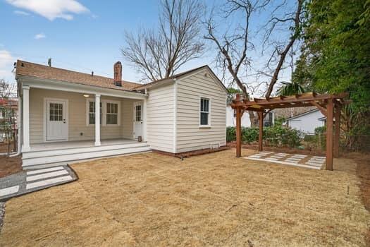 136 Maple Street Charleston, SC 29403 - Photo 25 of 40 large-019b673f-d598-7238-b88f-14e26a5a23