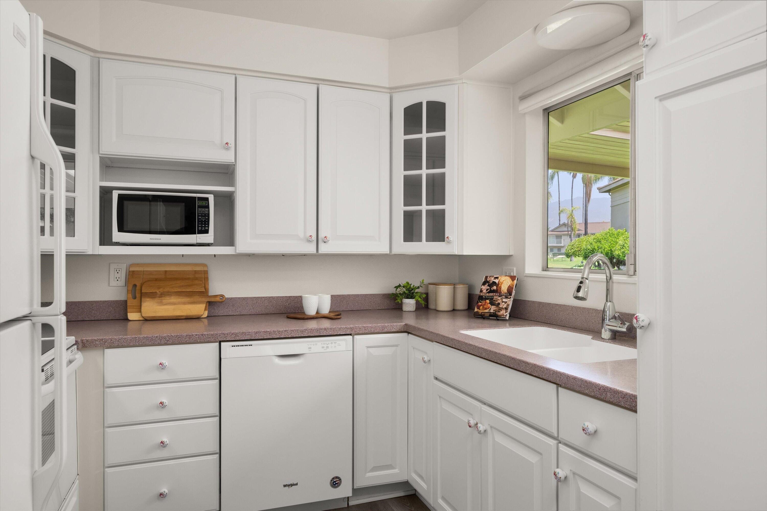 5820 Encina Road, Unit 1 Goleta, CA 93117 - Photo 10 of 21 Kitchen