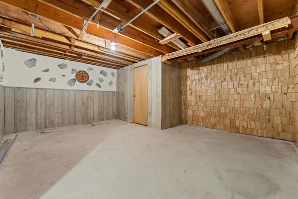 $449,900 | W287-n6615 Hibritten Way, Merton, WI 53029