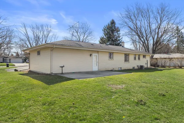 $449,900 | W287-n6615 Hibritten Way, Merton, WI 53029