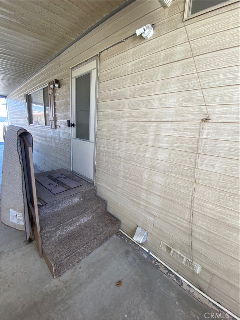 12680 4th Street, Unit 39 Yucaipa, CA 92399 - Photo 42 of 45 a bathroom with shower