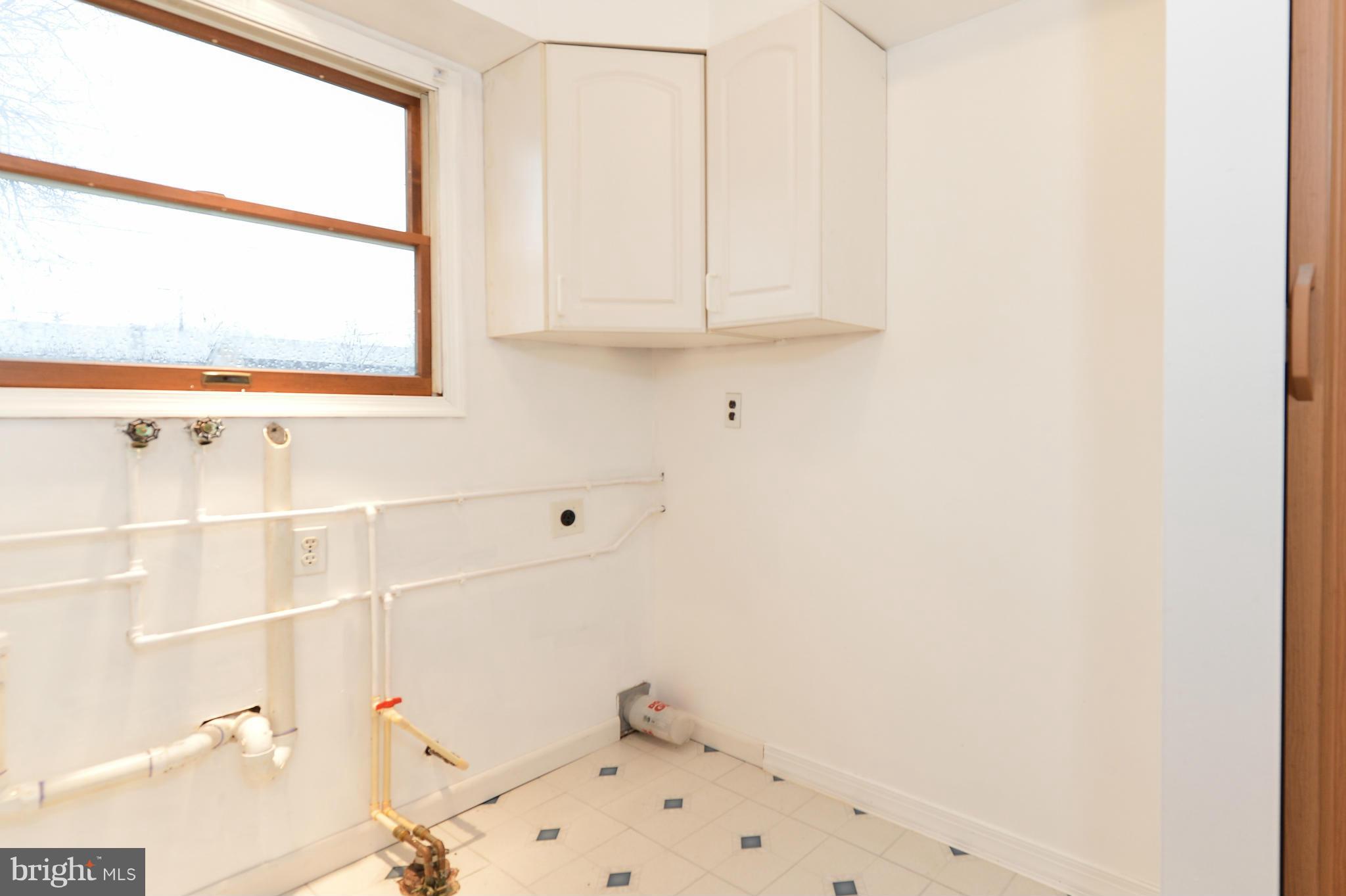 1 Kent Road Elkton, MD 21921 - Photo 17 of 20 laundry area