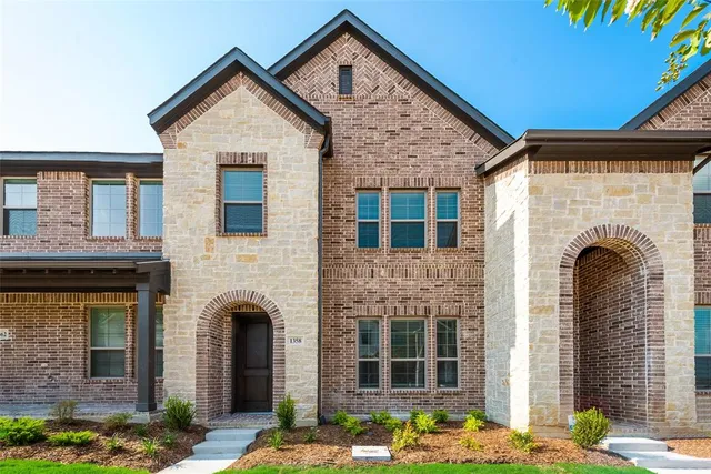 $3,200 | 1358 Madison Avenue, Flower Mound, TX 75028