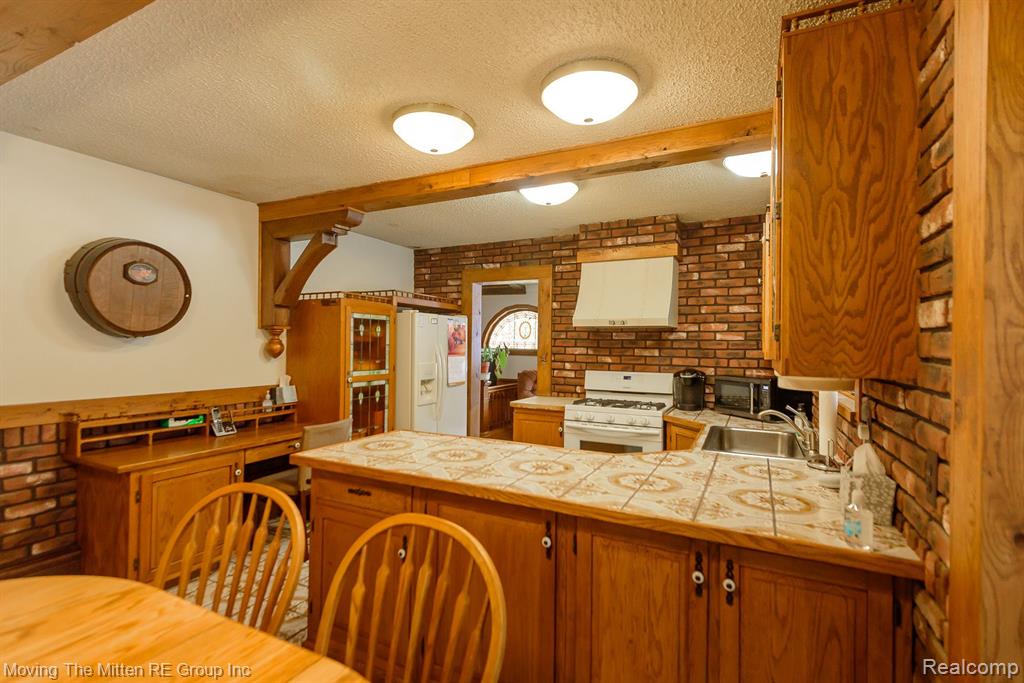 8432 Hannan Road Wayne, MI 48184 - Photo 16 of 82